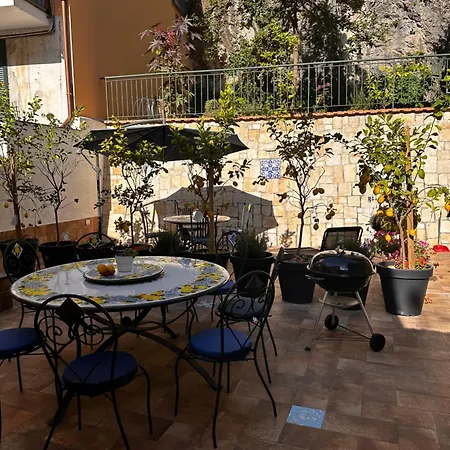 Casa Maria بيت للعطل