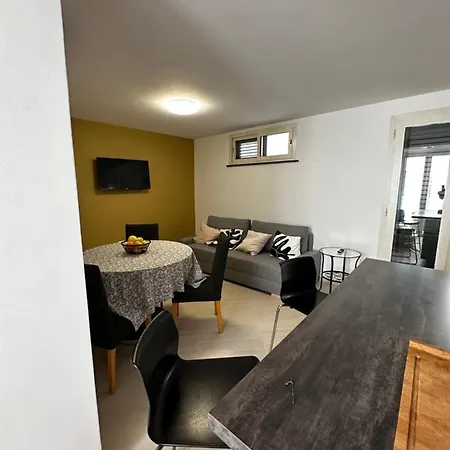 Casa Maria צ'טארה